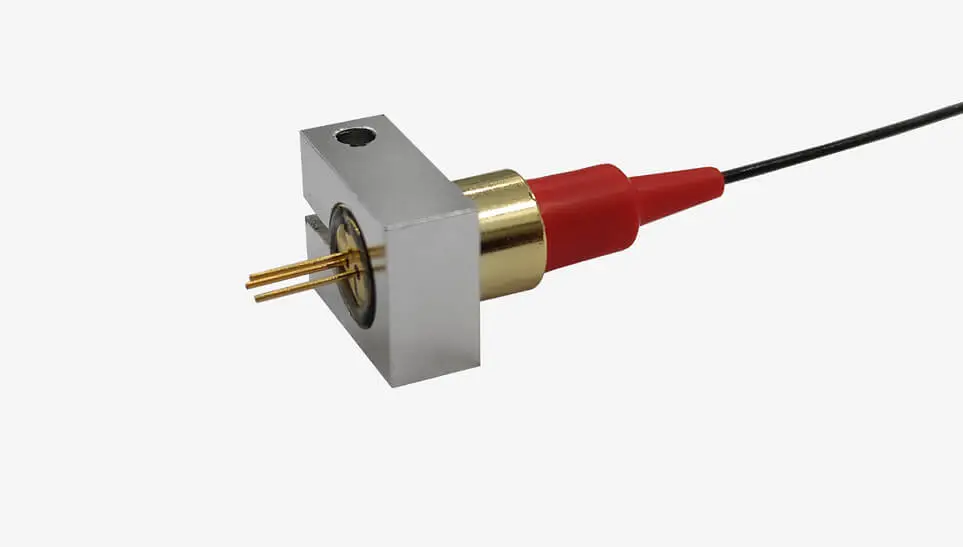 635 нм волоконно-связанный коаксиальный лазерный диод